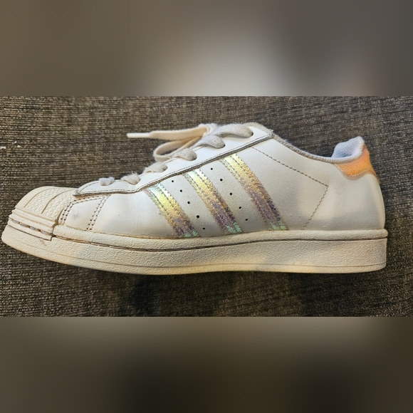 Adidas Superstar Shell-toe Sneakers - Picture 3 of 12